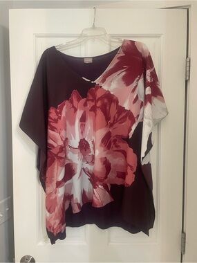 Chicos burgandy floral flowy top